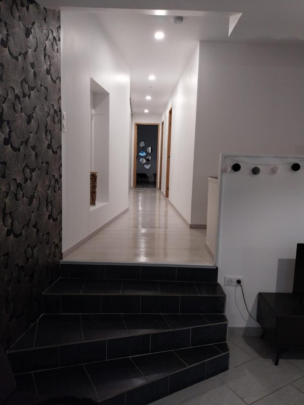 Le Murmure Du Ruisseau - Piece De Vie 60 M2 - Terrasse 30 M2 - 2 Wc *