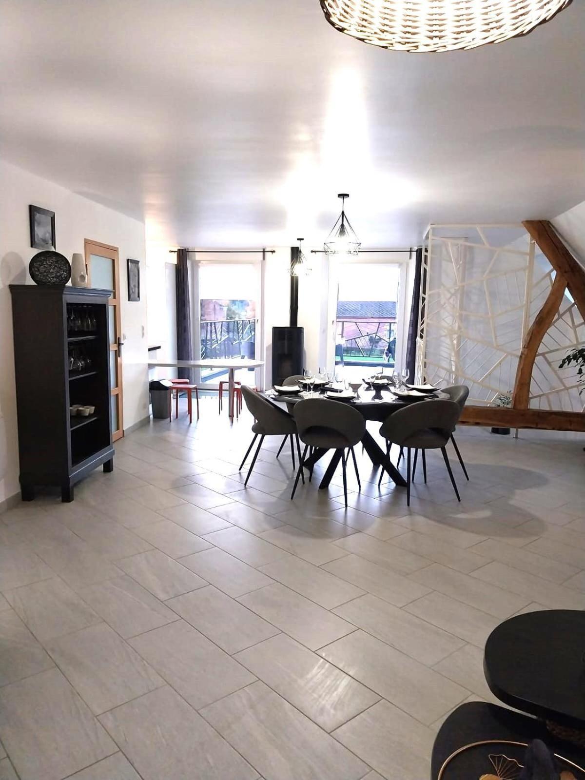 Le Murmure Du Ruisseau - Piece De Vie 60 M2 - Terrasse 30 M2 - 2 Wc Holiday home