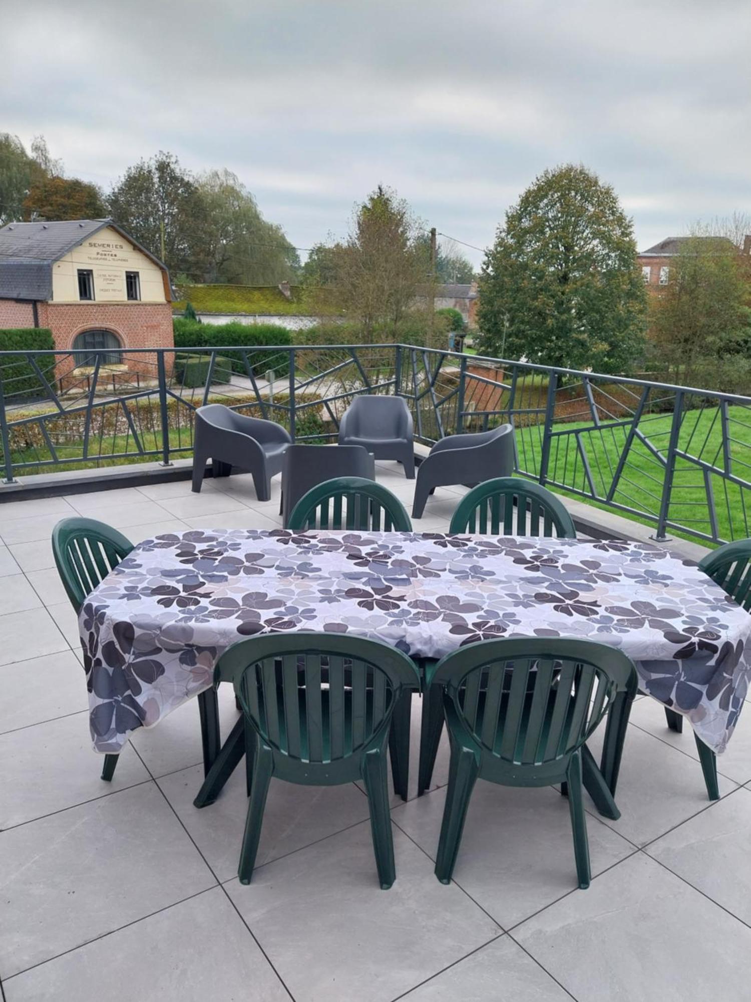 Hébergement de vacances Le Murmure Du Ruisseau - Piece De Vie 60 M2 - Terrasse 30 M2 - 2 Wc *